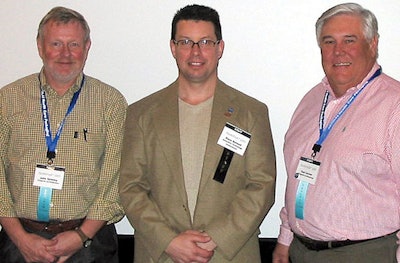Steve Bunnell (center), operations manager with HealthPack 2005 sponsor Innovative Technology Conferences, is flanked by the pro