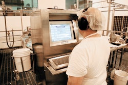 An operator checks the master recipe on the InTouch cheese Make Sheet screen for cooking a milk batch.