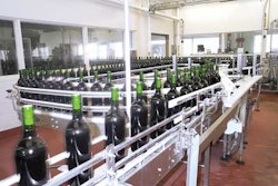 Pacific Wine Partners positioned one accumulator inside the filling room (shown) and one further downstream ahead of the case pa