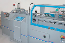 This case erector is equipped with integrated case-printing technology.