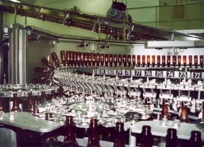 At Martens Brewery in Bocholt, Belgium, barrier-coated 500-mL PET bottles are rinsed on this system and filled immediately after