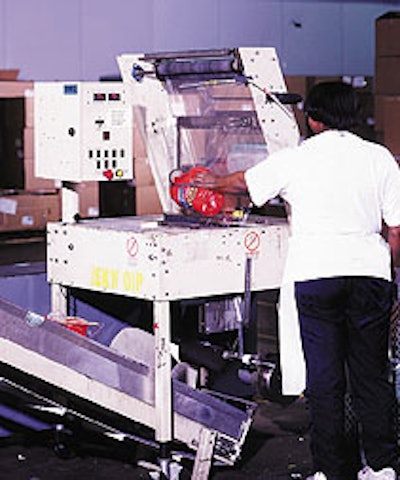 When changeover is needed, an Aladdin machine operator can adjust the shrink wrapper for various mug sizes and return to product