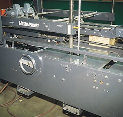 Forklift pickup channels, clearly visible at the base of the machine, make it easy to transport the machine from one packing she
