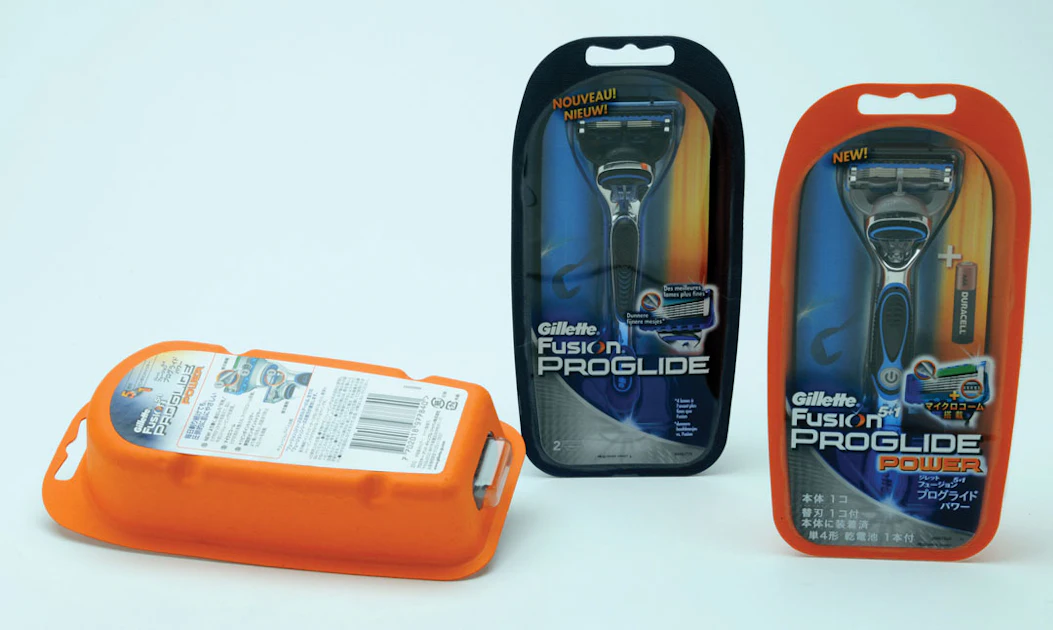 Gillete Razor Pacjage Gillette razor packs made of renewable-fiber molded tray | Packaging World