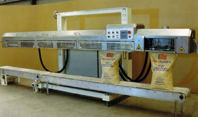 By this summer, CDI expects to fill its DairyAmerica-brand milk powder in a dual film bag system. Inner and outer plastic bags w