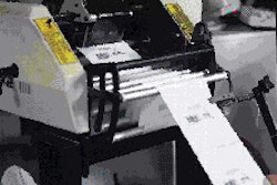 The LLDPE bags-on-a-roll are printed off-line with label formats stored on a PC. The spool of printed bags are then mounted onto