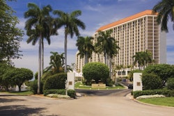 Pw 4460 Naples Grande Beach