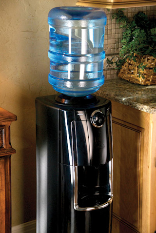 Esio Beverage Attracts A Co Packer Without A Product Packaging