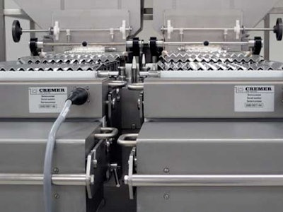 BOTTLE FILLING. Side-by-side tablet fillers on Line 5 at Apotex helped the Canadian pharmaceutical manufacturer double its outpu