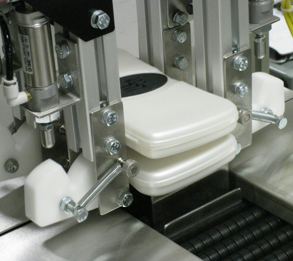 Shuttleworth, Inc Automated upstacker From Shuttleworth Packaging World