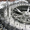Closeup (above) shows air rinsing.