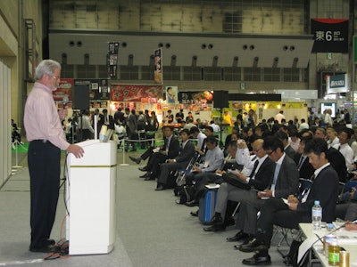 Packaging World VP Editor Pat Reynolds addresses TokyoPack conference.