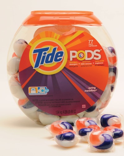 Single-dose Tide Pods feature an exclusive three-chamber design containing product formulations that brighten, fight stains, and clean.