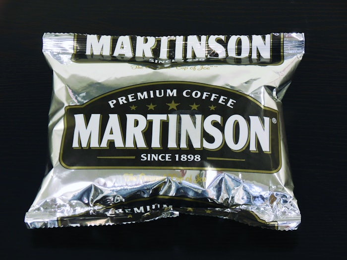 The one-way valve has a tri-layer construction. As CO2 released by the packaged coffee beans builds up, the gas enters and then escapes through the valve’s top baffle layer. The valve then automatically reseals to prevent oxygen from entering the bag.