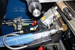 Pw 56624 Spray Glue 2