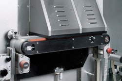 CRISP PRINTING. The fully digital printer runs at speeds to 800/min and delivers clean, crisp printing.