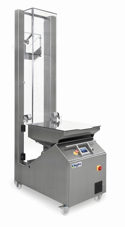 New TE 20 improves ergonomics with automatic bucket elevation.
