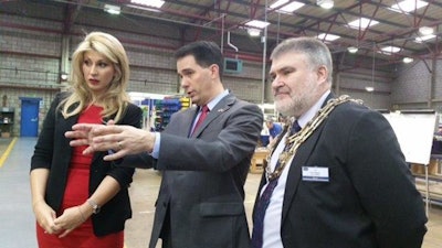 Governor Scott Walker visits UK's Fords Packaging