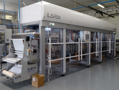 The LUX 24 is the first high-speed horizontal pouch machine to offer both intermittent and continuous motion in a single system for speeds to 230 pouches/min.
