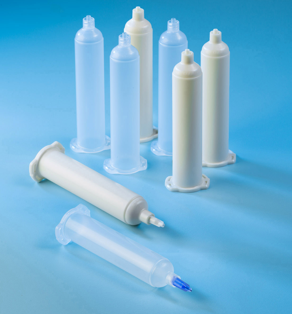 Unity HiTemp disposable syringe barrels withstand temperatures up to 356&deg; F for eight hours in hot melt applications.