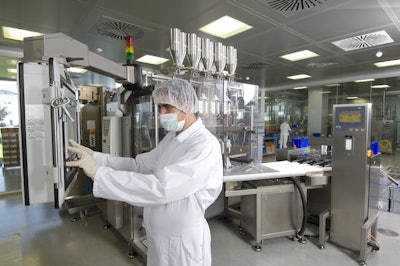 Stick-pack production at Losan Pharma.