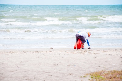 The new supply chain will involve thousands of volunteers and hundreds of NGOs collecting plastic waste found on beaches.