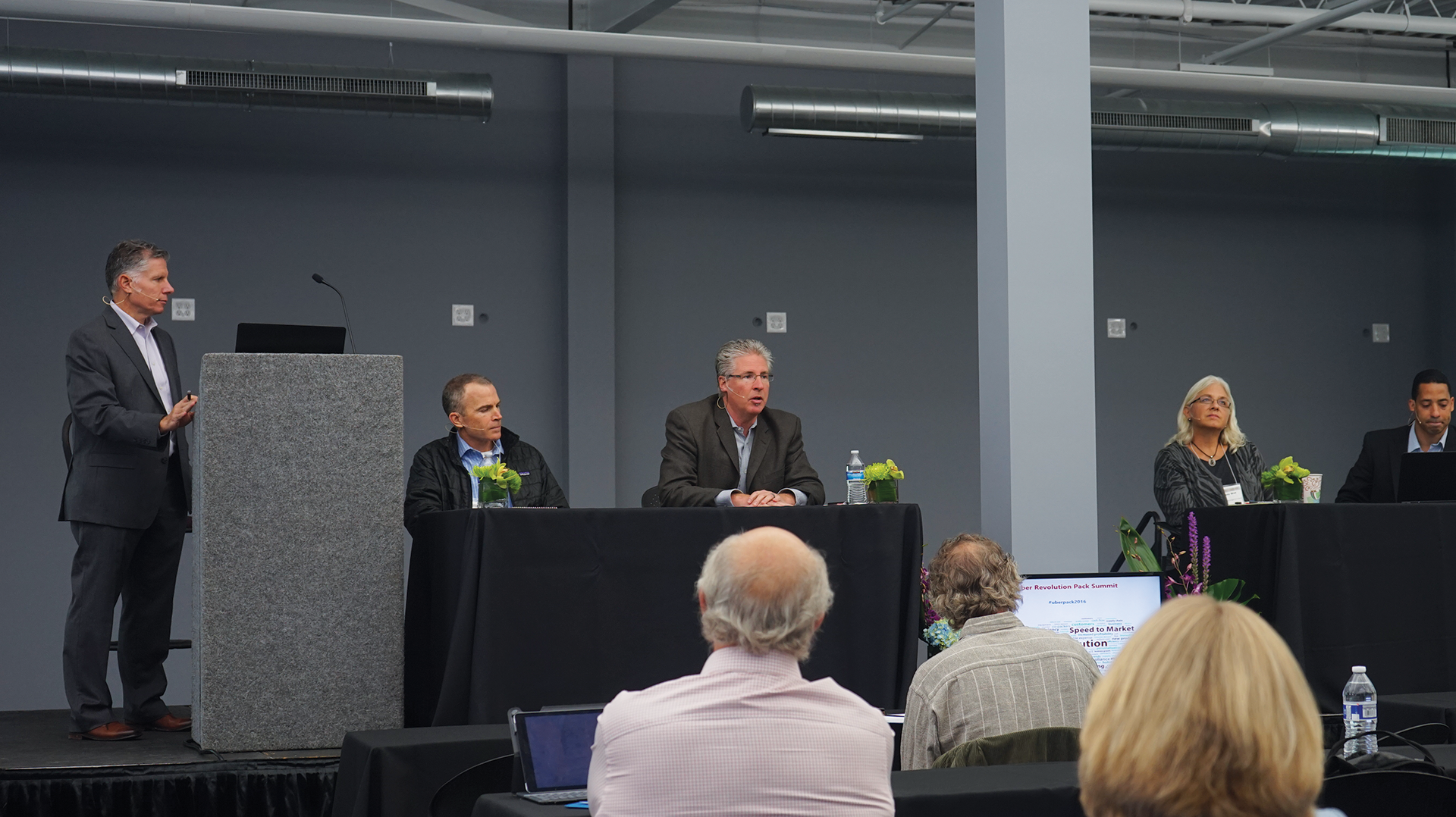 Moderator Kevin Hall, Coregistics, and the brand panel, left to right: Mike Brodie, Torani; Rick McDonald, The Clorox Company; Diane Wolf, food industry consultant; Todd Caraway, Continental Mills.