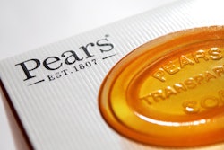 Pw 199702 Pears Box Detail 2