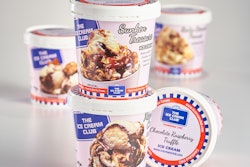 BOPP labels are digitally printed in four colors.