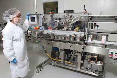 The TopSerter II accommodates Reed-Lane’s wide assortment of bottle sizes and changes over quickly.