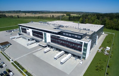 Ravensburg, Germany Center for Visual Inspection and Logistics awarded in the Facility of the Future category by combining intelligent location design, technologies and innovative processes.