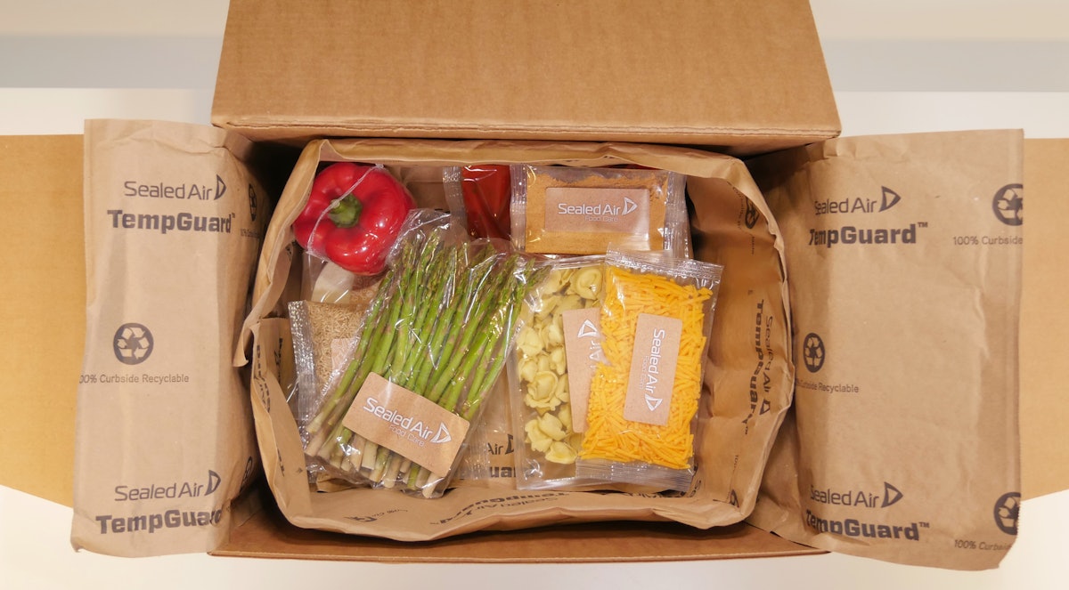 Sun-sational sustainable packaging for meal kit