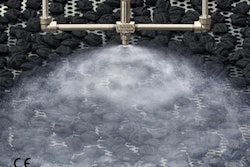 No drip atomizing spray nozzle