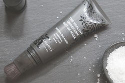 Lavanila’s Healthy Underarm Detox Mask is an all-natural treatment formulated to detoxify and beautify the underarm area.