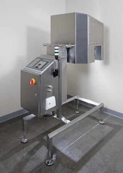 The CapQ system uses artificial intelligence so the system has the ability to ignore water droplets and plastic fragment shedding that can skew measurement results, leading to false rejects. Photo courtesy of Acquire Automation.
