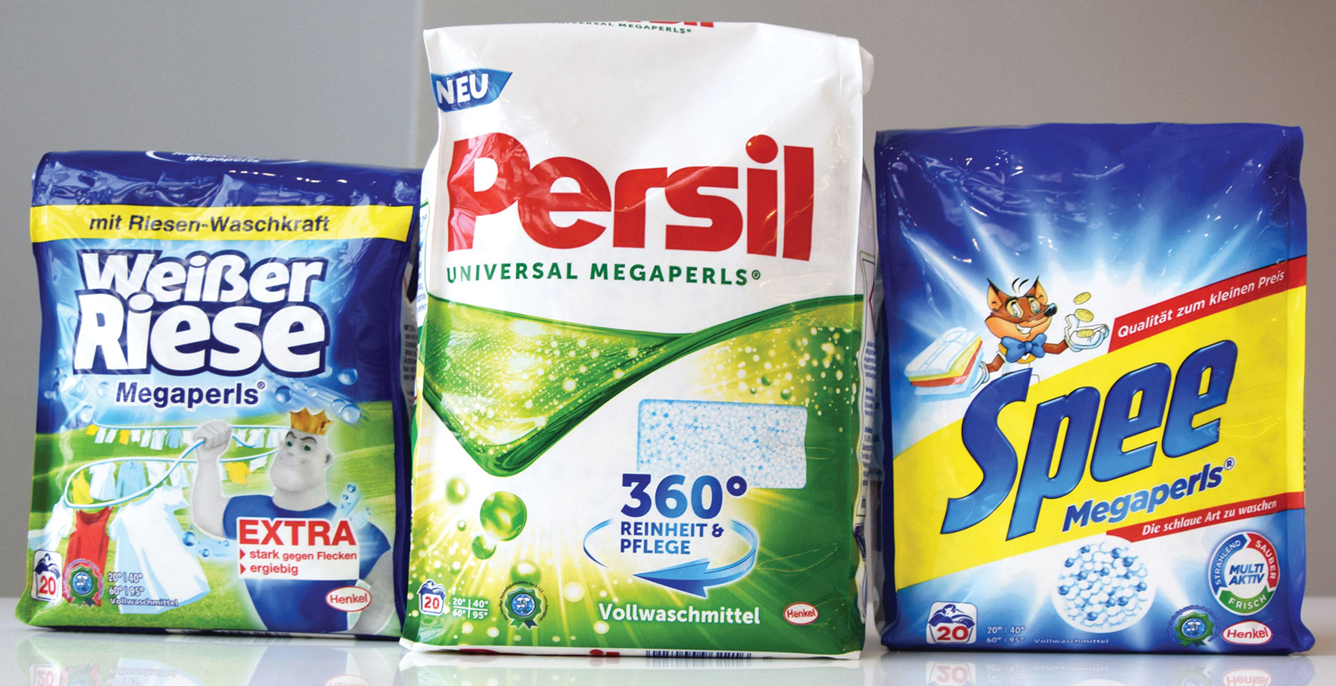 Сир плюс. Persil порошок. Молекула стирального порошка. Упаковка стирального порошка. Реклама порошка Персил.