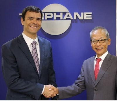 José Bosco Silveira Jr., President of Terphane and President of Toyobo Brazil, Yukihiko Minamimura, at Terphane´s office in São Paulo/Brazil.