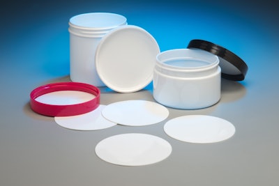 Coextruded foamed closure liners