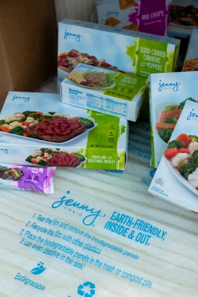 Although 30% smaller than the former Jenny Craig shipper, the new box provides the same number of food items.
