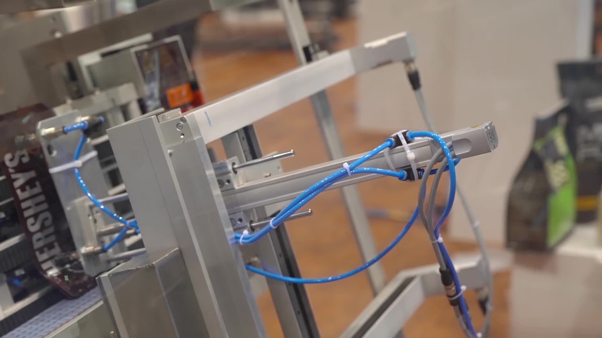 An Automated Sealer Handles Horizontal or Vertical Pouches | Packaging World