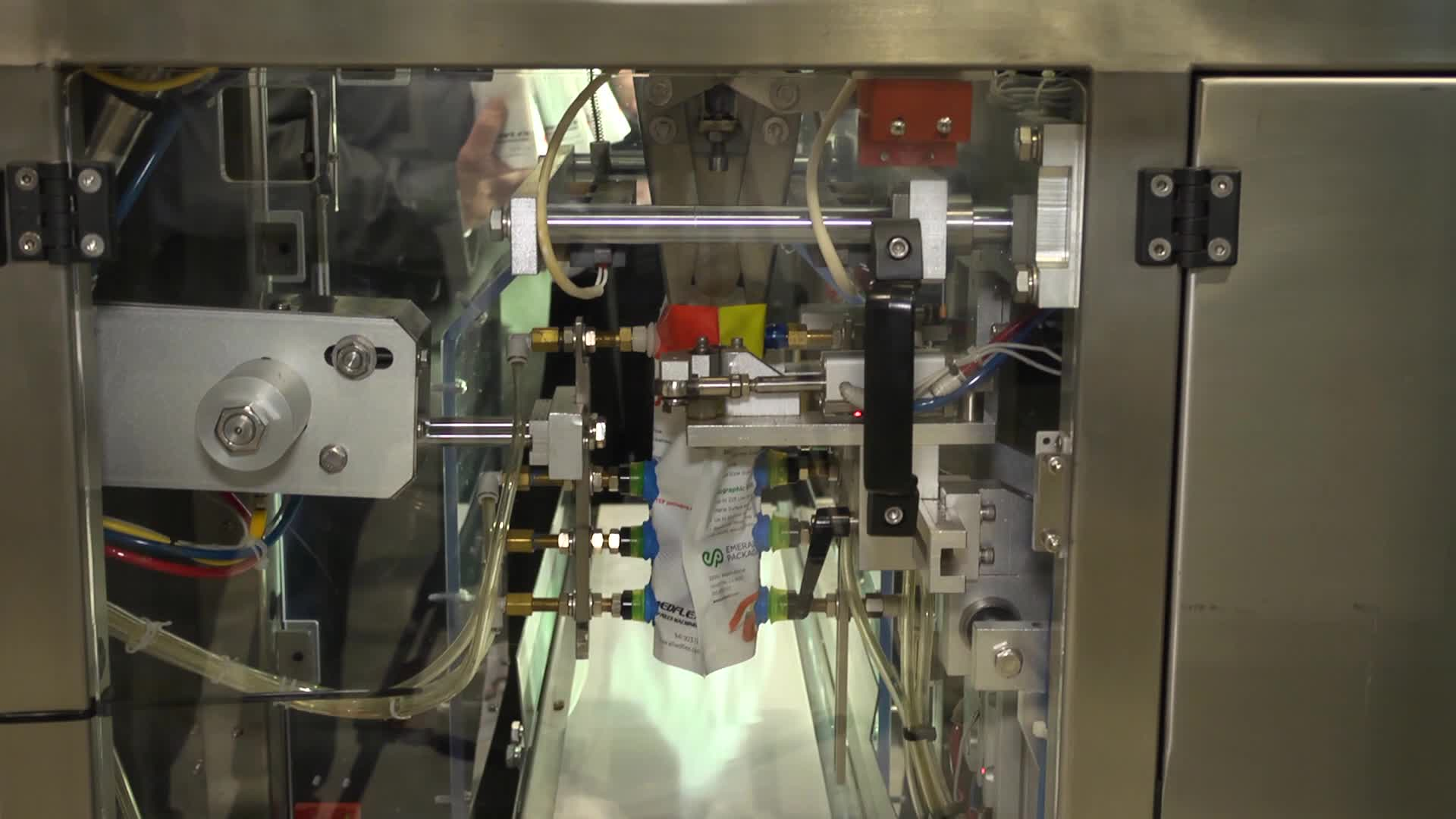 Pw 189663 Thumbnail 2 B142b240 V7