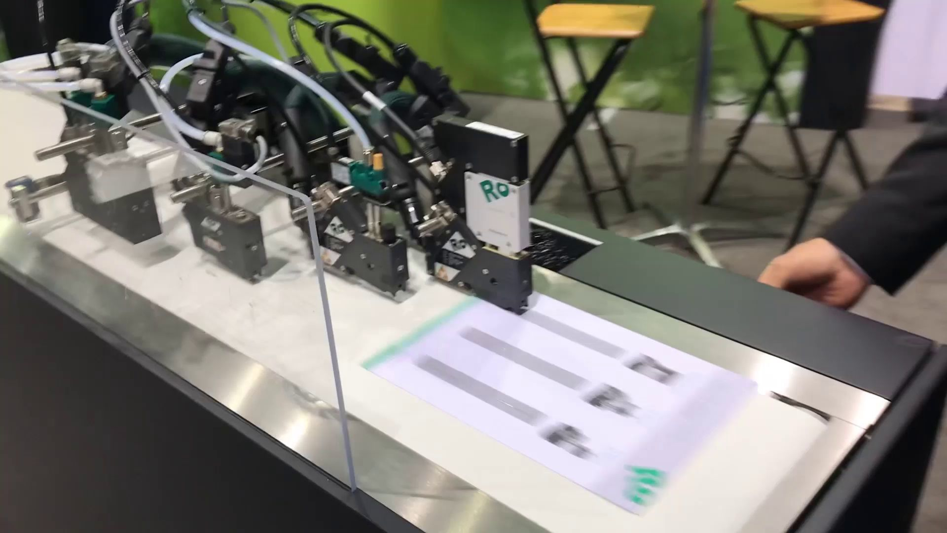 Pw 9650106 Thumbnail 2 Ff68fb10 V3