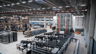 125 spare parts shipments leave the logistics center every day. Sales of spare parts have risen by around 50 percent in the short term since the start of the Coronavirus crisis.