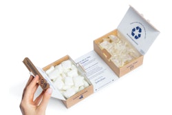 The shipper for Dropps’ 64-ct order is a unique construction of two tuck-top E-flute corrugated boxes, each holding 32 pods, that are connected at the bottom with a perforated panel.