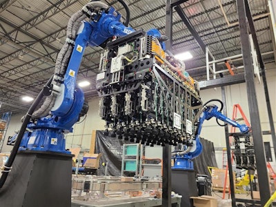 MHS’s multi-pick robotic end effector can pick up and hold up to 36 items simultaneously and pack four orders at a time into four shipping boxes.