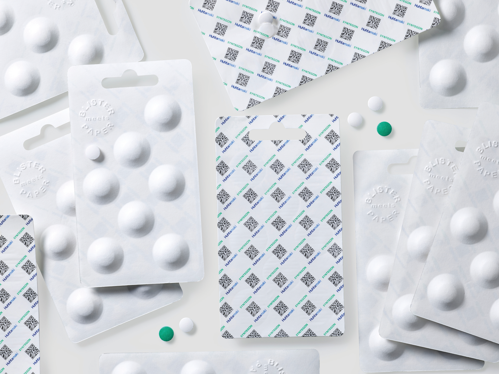 The thermoformable barrier and seal layer are also heat-sealable.