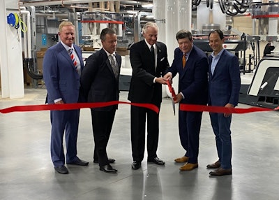 (left to right) Jon McClure, president, Pregis South Carolina operations; David Timm, division president, Pregis Performance Flexibles; South Carolina Governor Henry McMaster; Kevin Baudhuin, CEO, Pregis; and Dan Zamlong, managing director, Warburg Pincus.