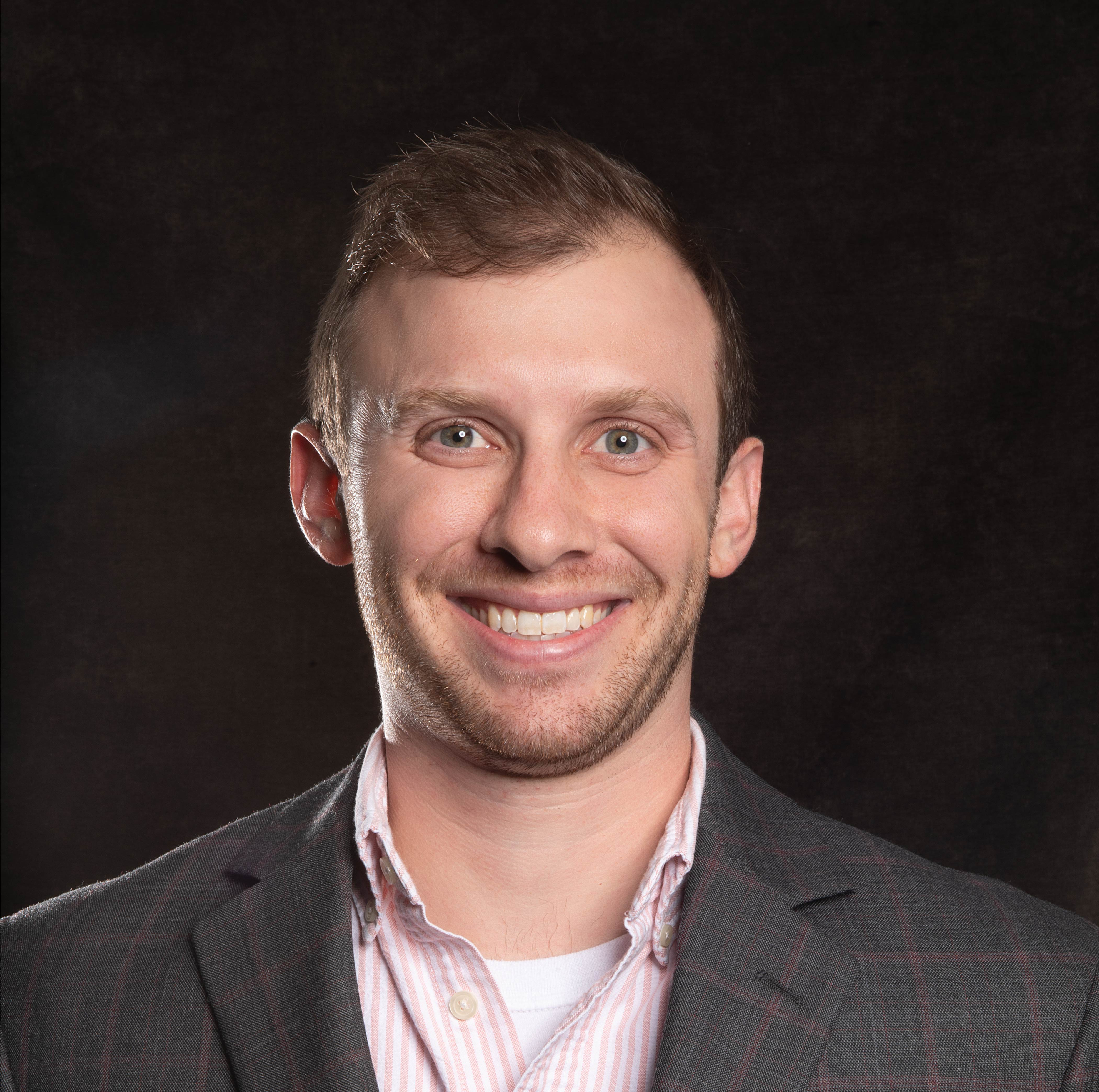 Ales20 Arabea20 Headshot20 Square20 Manageable20 Zoomout