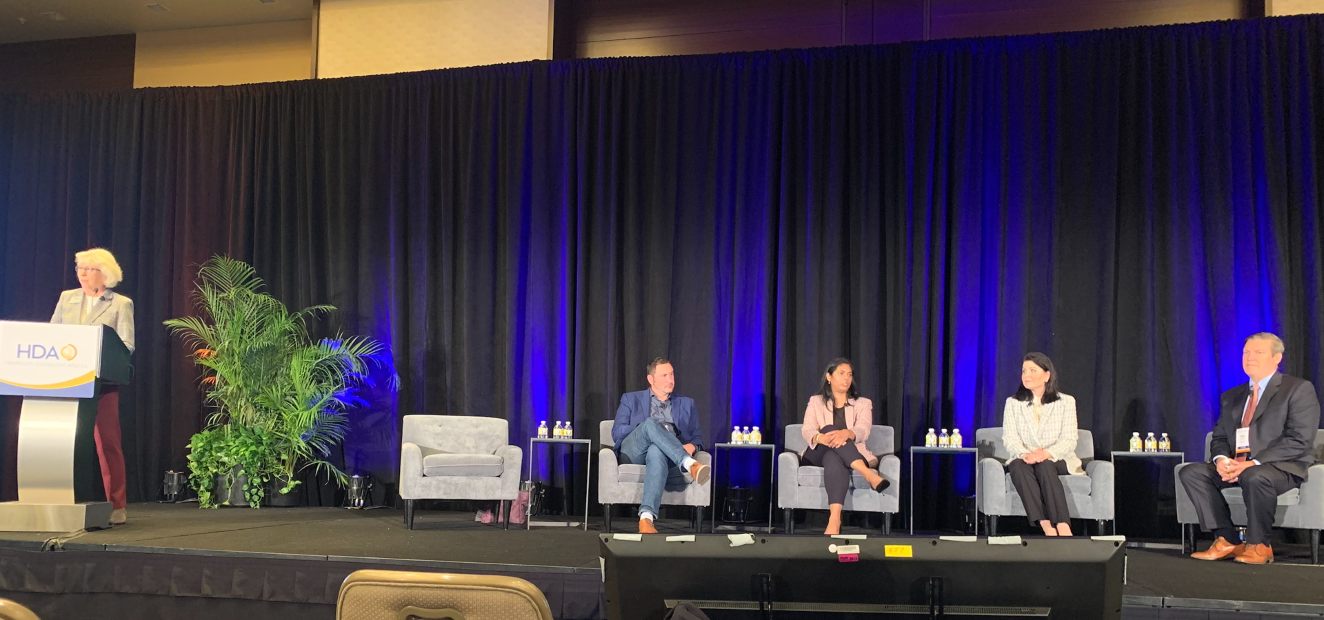 From left at the HDA Traceability Seminar: moderator Anita T. Ducca, HDA; Matt Sample, AmerisourceBergen Corporation; Arthi Nagaraj, Sanofi US; Julie Malone, Value Drug Company; and Michael Mazur, Pfizer Inc.