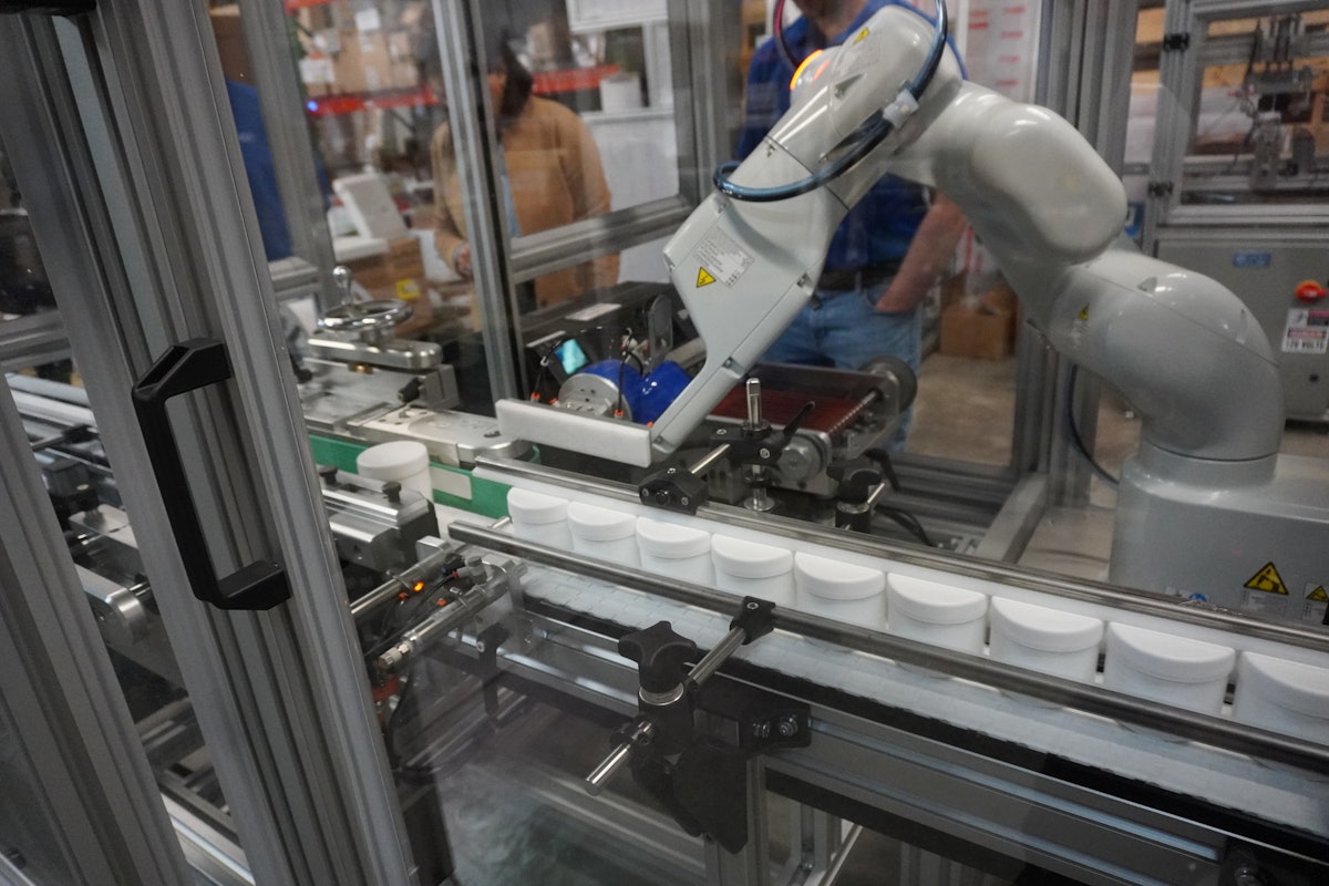 Epson Robot Used in IPSi’s Automated Print-and-Apply Labeling Solution ...